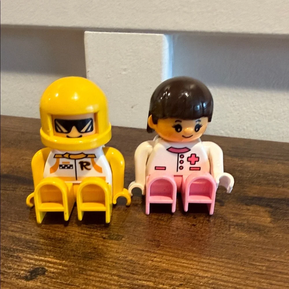 Lego Duplo Mini Figs Figure Kids Toy Figures Set - Yellow and pink